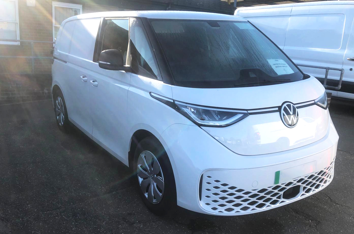Life Couriers Electric Vehicles